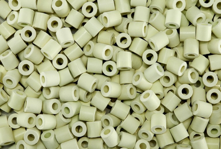 iStock_000016948096Large 2_S