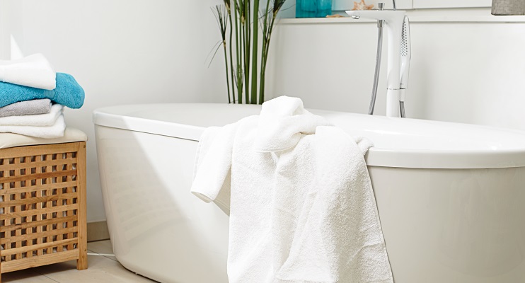 Co-surfactant for bathroom cleaners and hard surface cleaners