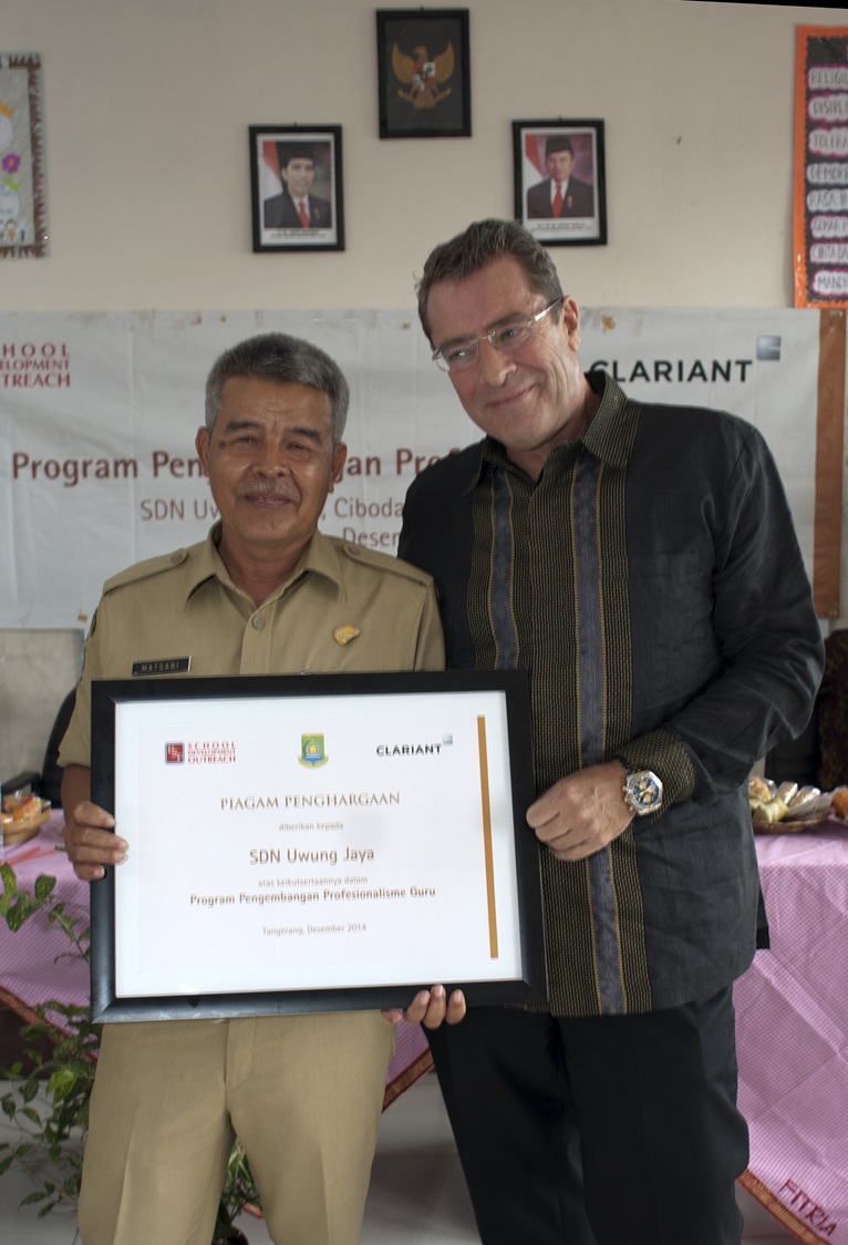 Clariant Indonesia meraih pencapaian penting melalui program "Adopsi Sekolah (School Adoption)&... Clariant Indonesia meraih pencapaian penting melalui program "Adopsi Sekolah (School Adoption)&...