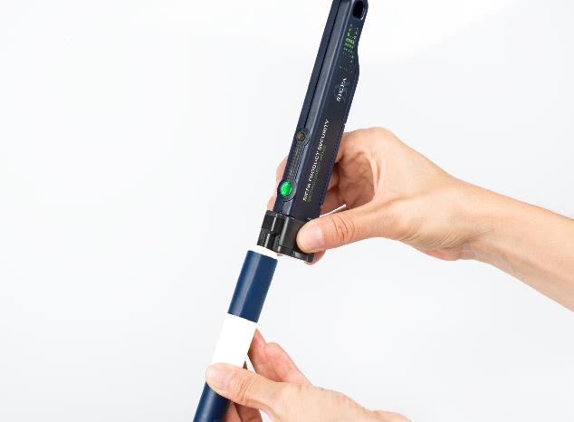 A handheld detector offers instantaneous authentication of a PLASTIWARD™ protected medical device....