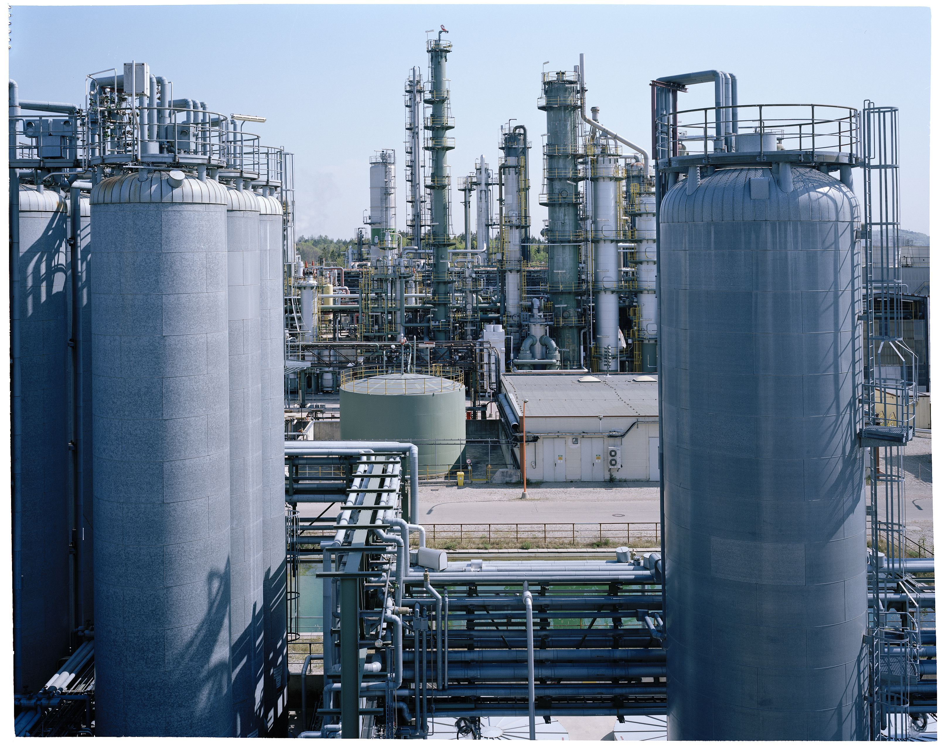 Die Clariant-Produktionsanlage mit Tanklager und Ethylenoxid-(EO)-Einheit in Gendorf, Deutschland.... Die Clariant-Produktionsanlage mit Tanklager und Ethylenoxid-(EO)-Einheit in Gendorf, Deutschland....