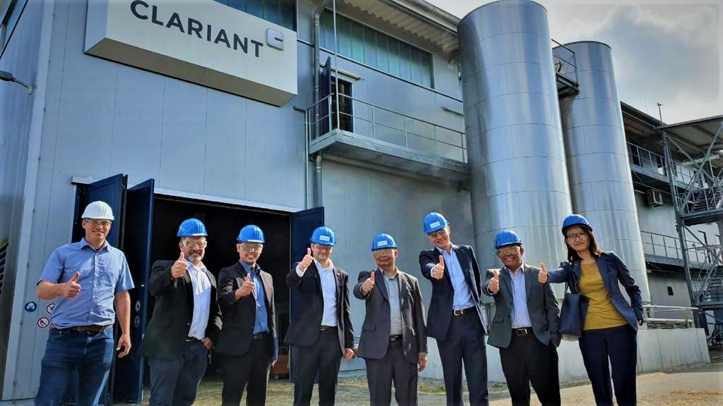 Pertamina's project team visiting Clariant's pre-commercial sunliquid® plant in Straubing, Germany...
