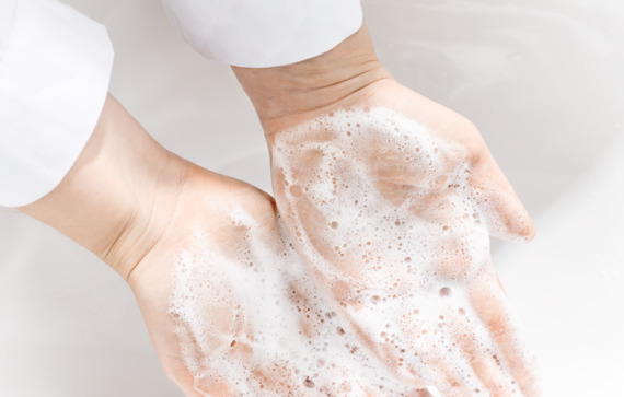 Clariant_Photo_DV GlucoTain Hands Foam