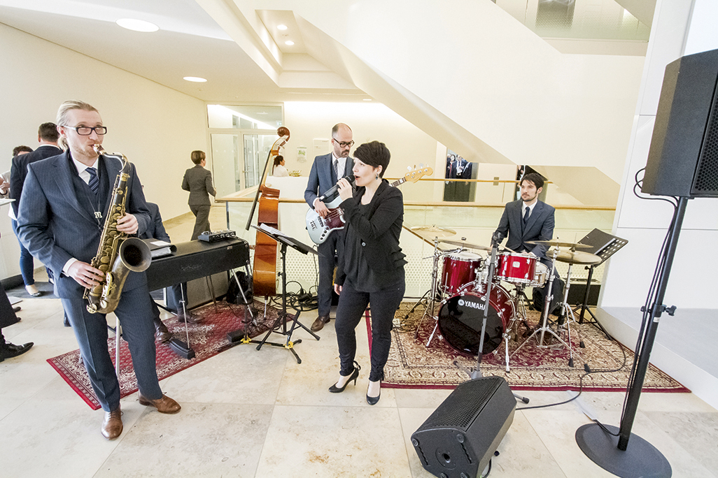  The soul jazz band »Konflux« gave an impressive performance and provided the perfect background for the »Family Day« characterized by its very relaxed atmosphere.