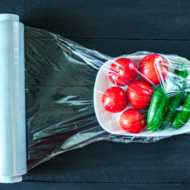 Photo_Using food film for vegetables storage in fridge